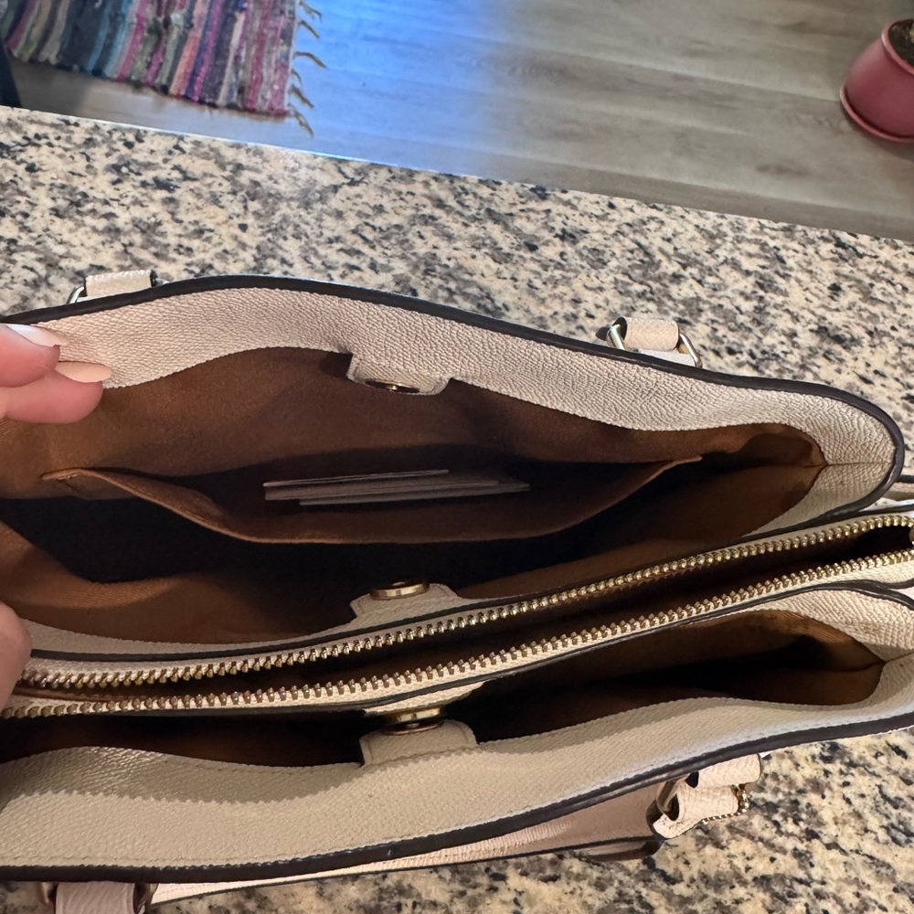 Savannah Carryall Coach White/Cream Satchel Bag - Picture 6 of 6